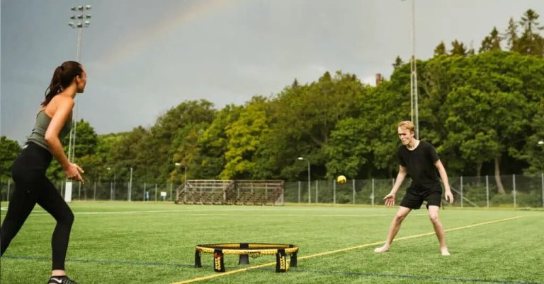 Can You Play Spikeball with 2 Players